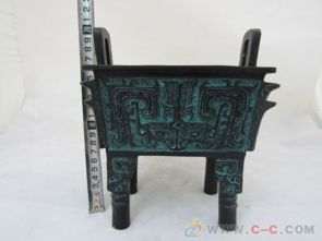 厚趠方鼎 現(xiàn)代中式家居中的青銅雅韻與吉祥象征